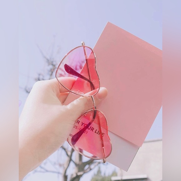 Two cute pink glasses Bundle - Picture 2 of 5